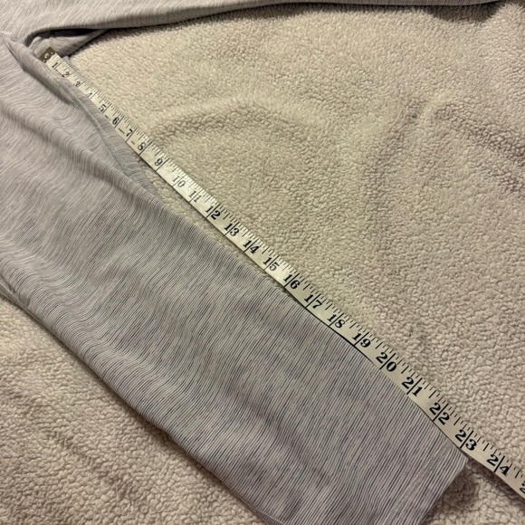 Lululemon Train Times 7/8 Pant Leggings
Wee Are From Space Grey White - Picture 8 of 12
